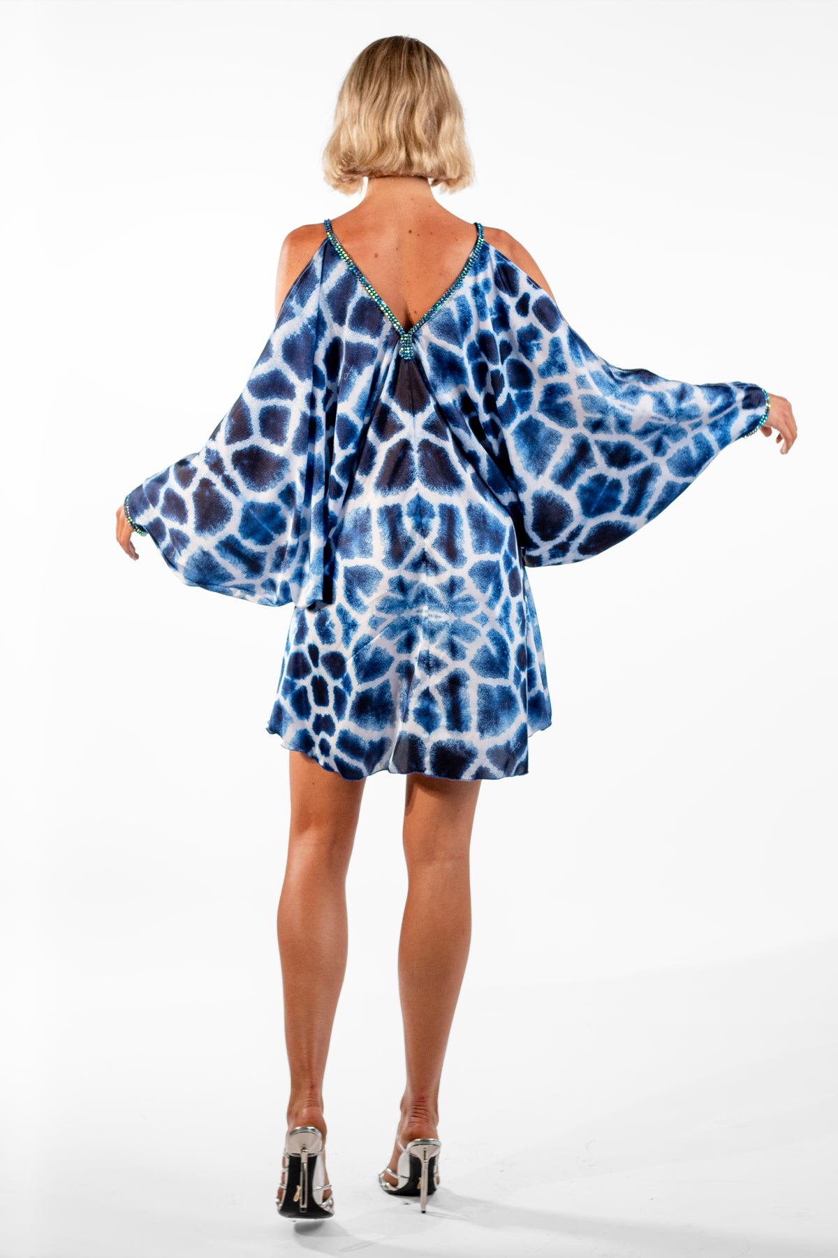 Maidy Blue Batwing Giraffe Print Short Dress - BACCIO by Altamirano