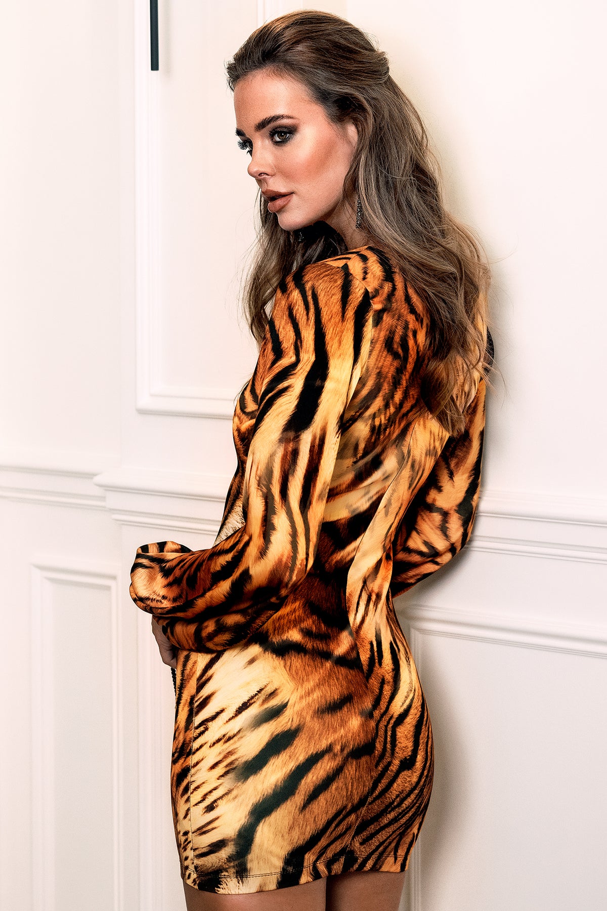 Angelina long sleeve tiger brown scuba silk - Short Cocktail Dress